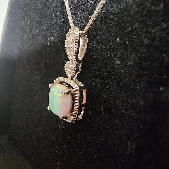 Beautiful Kay Jewelers Opal & Diamond Necklace - Picture 4 of 8